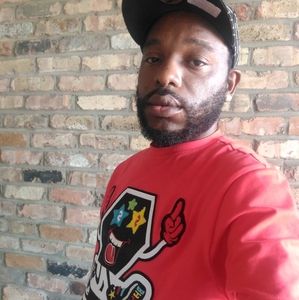 Meet your Posher, Emmanuel